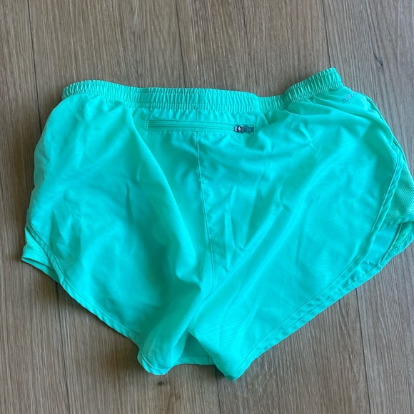 Nike neon green shorts - Picture 2 of 3